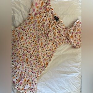 Bodycon floral mini dress